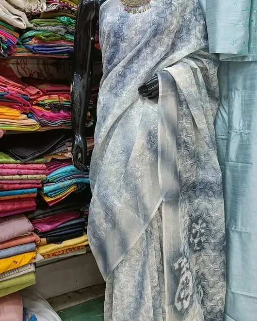 Soft Kota Doriya Checks Saree with Beautiful Floral Embroidery & Shibori Print